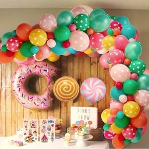 Sweets Balloon Garland 🍭
